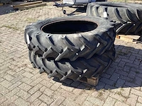 Bkt tr-135 tractor banden (2x) - afbeelding 1 van  8
