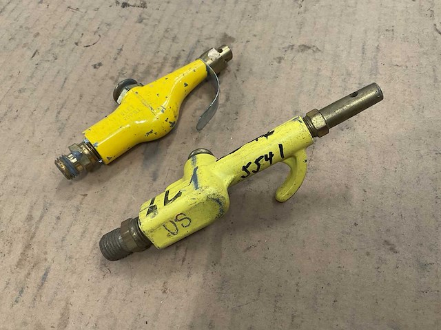 Blaaspistool (2x) - afbeelding 1 van  3