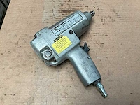 Black & decker 1 slagmoersleutel - afbeelding 1 van  3