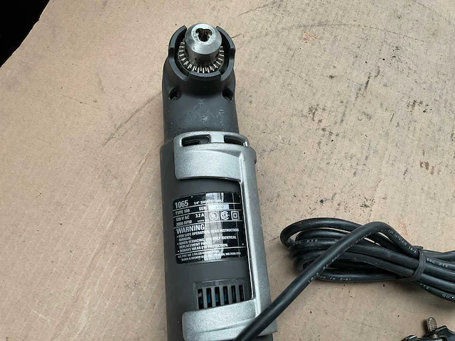 Black & decker 100 haakse boormachine - afbeelding 3 van  4