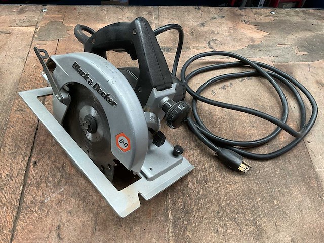 Black & decker 3 sawcat 7 1/4” cirkelzaagmachine - afbeelding 1 van  4