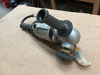 Black & decker 7”/9” haakse slijper - afbeelding 3 van  5