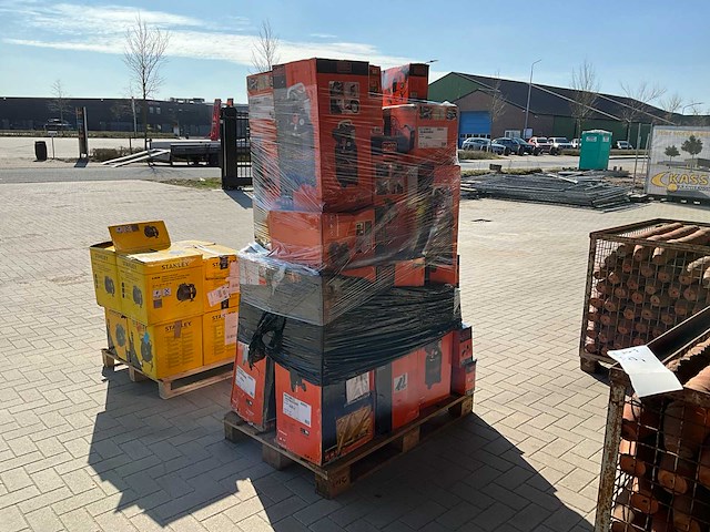 Black & decker diversen retourgoederen - afbeelding 1 van  12