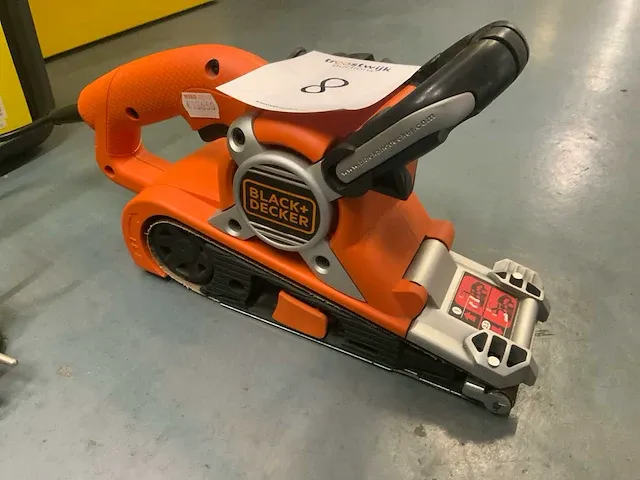 Black & decker ka88 schuurmachine - afbeelding 1 van  3