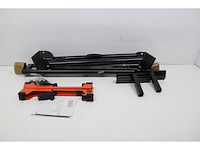 Black & decker onderstel voor afkorten verstekzagen bez100-xj - afbeelding 2 van  3