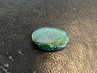 Black opal - 5.74 carat natuurlijke black opal - afbeelding 2 van  3