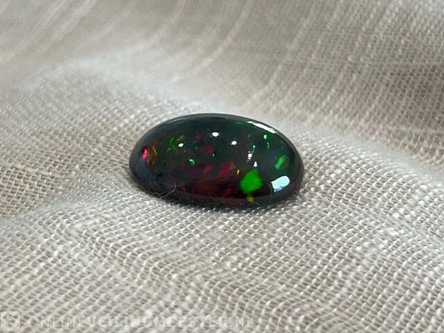 Black opal - 5.91 karaat prachtige black opal - afbeelding 1 van  2