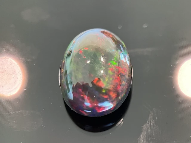 Black opal - 5.95 carat natuurlijke black opal - afbeelding 2 van  5