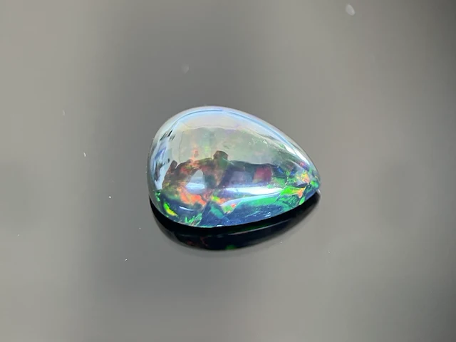 Black opal - 6.07 carat natuurlijke black opal - afbeelding 3 van  5