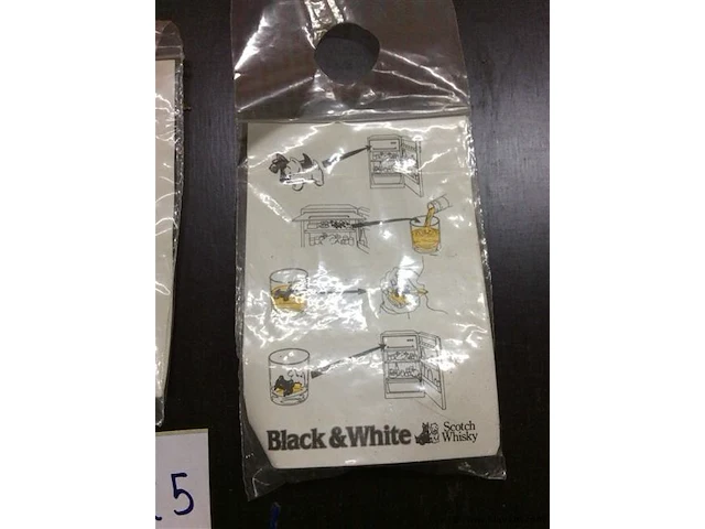 Black & white ijsvormpjes - afbeelding 2 van  2