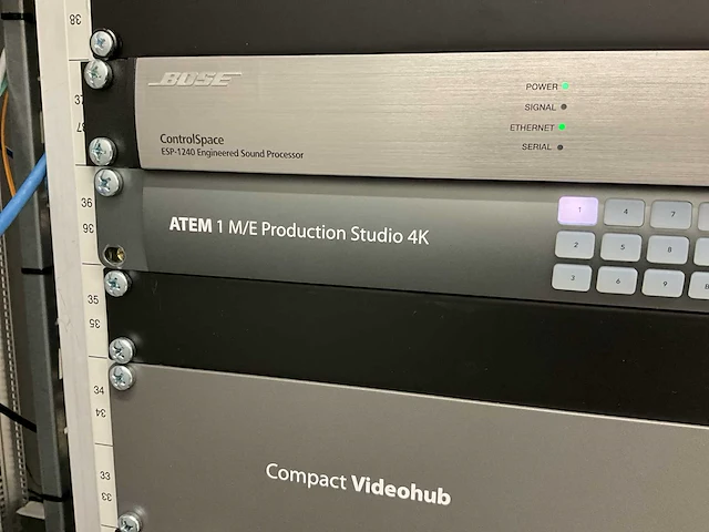 Blackmagicdesign atem 1 m/e production studio 4k - afbeelding 2 van  3