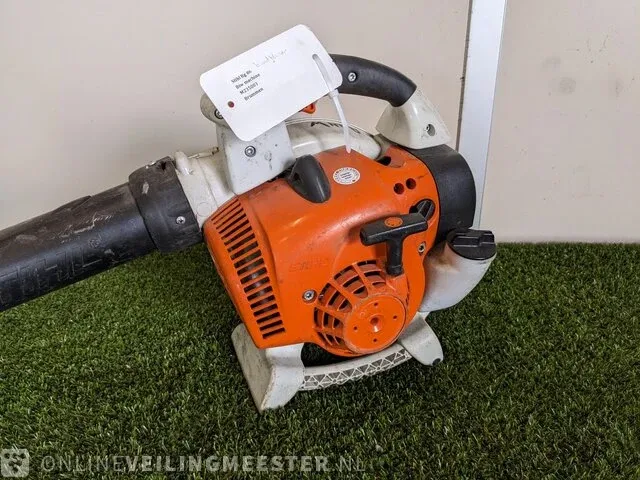 Bladblazer benzine stihl, bg86, bouwjaar 2015 - afbeelding 2 van  5