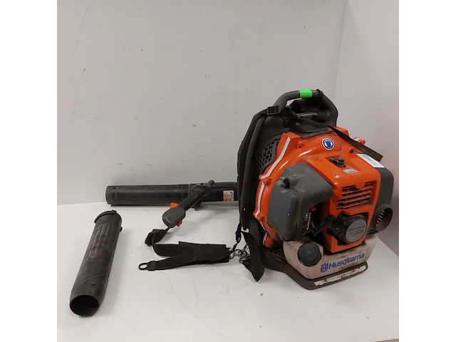 Bladblazer rugmodel benzine husqvarna, 350bt, bouwjaar 2018 - afbeelding 1 van  8