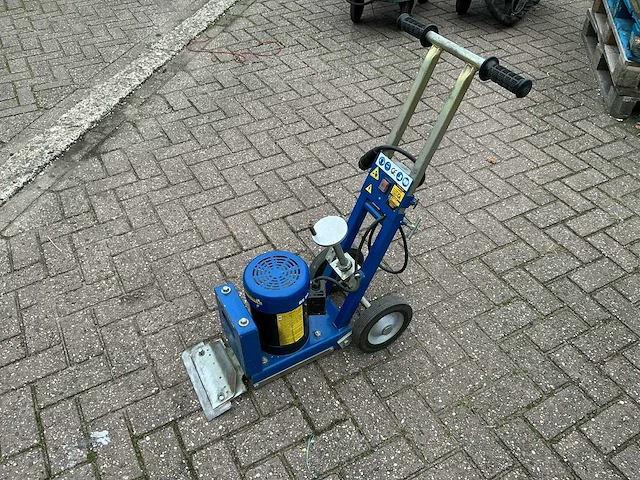 Blastrac bs50 vloerstripper vloerreiniger - afbeelding 2 van  9