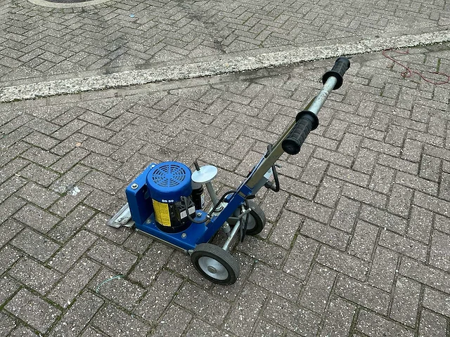 Blastrac bs50 vloerstripper vloerreiniger - afbeelding 3 van  9
