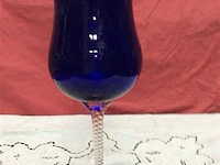 Blauw glas kelk - afbeelding 1 van  2