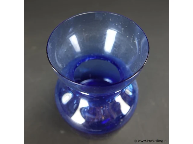 Blauwglazen vaas - afbeelding 3 van  5