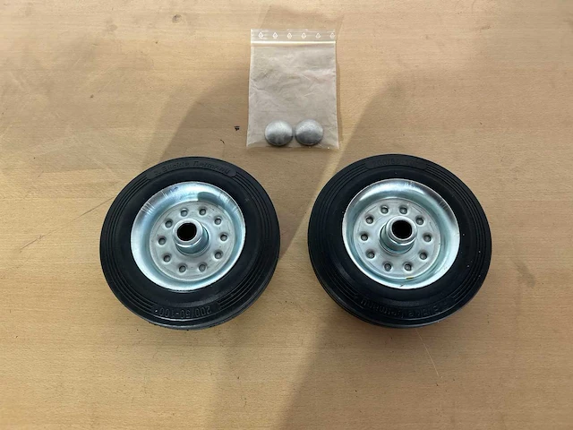 Blickle 200/50-100 rubber wiel (2x) - afbeelding 1 van  4