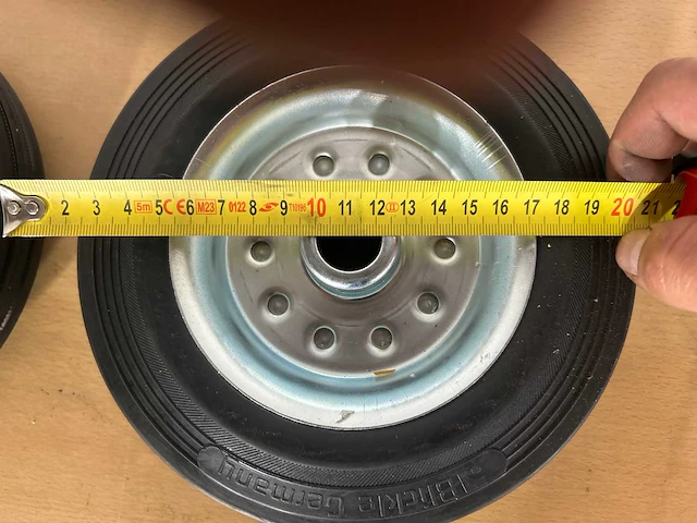Blickle 200/50-100 rubber wiel (2x) - afbeelding 3 van  4