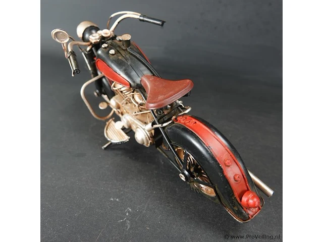 Blikken motor - afbeelding 3 van  5