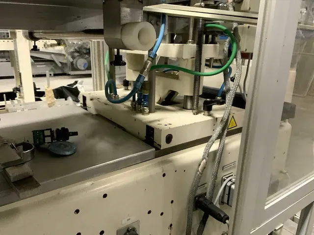 Bliss compacker folie verpakkingsmachine - afbeelding 13 van  25