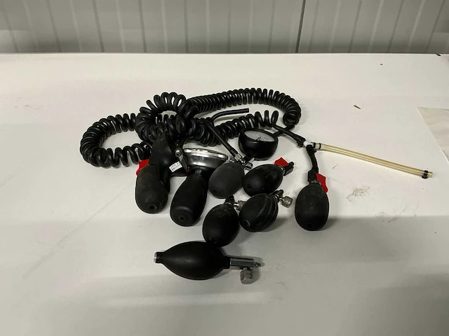 Bloeddrukslangen/handmatige pompen - afbeelding 1 van  2