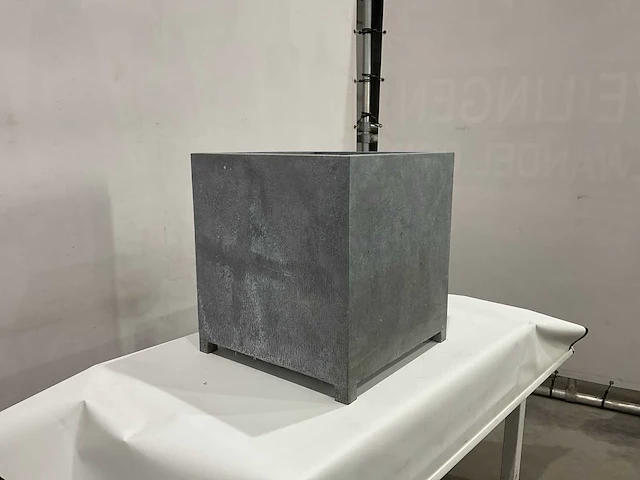 Bloembak 60 cm hoog - afbeelding 2 van  6