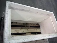 Bloembakken van beton - kleur genuanceerd en licht genuanceerd - 110x59x45cm - 2 stuks - afbeelding 3 van  6