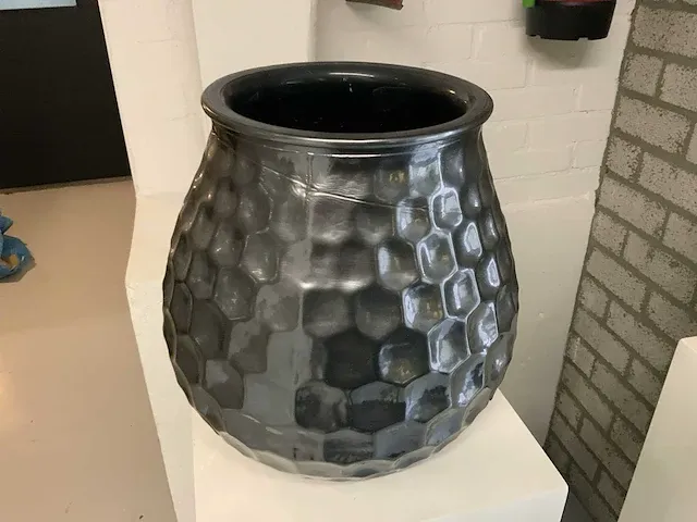 Bloempot met zuil - afbeelding 2 van  3