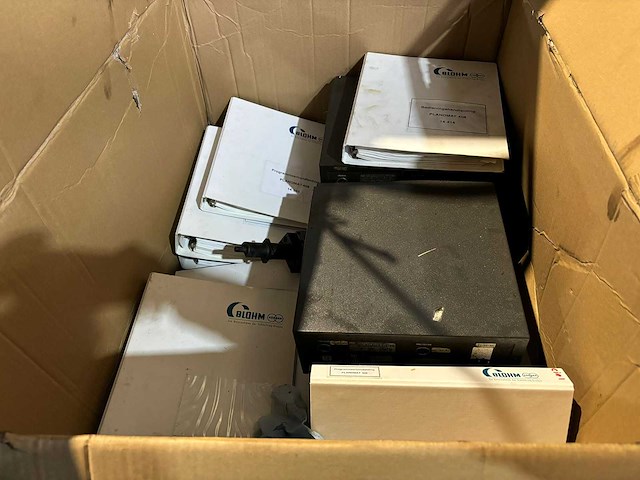 Blohm planomat - 408 - surface grinding machine - 1999 - afbeelding 9 van  17