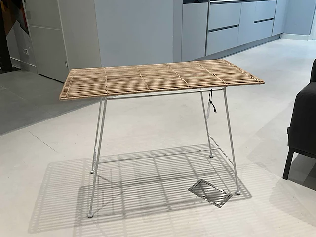 Bloomingville bijzettafel - afbeelding 1 van  2