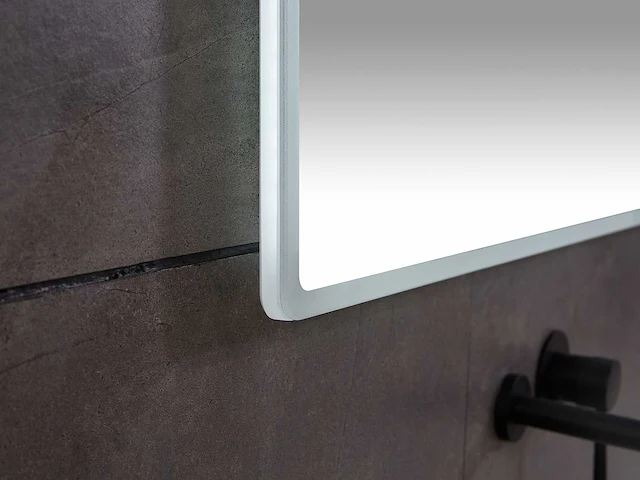 Bluetooth led spiegel 100x64 of 120x69cm of 140x70 keuze - afbeelding 15 van  16