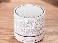 Bluetooth speaker wit