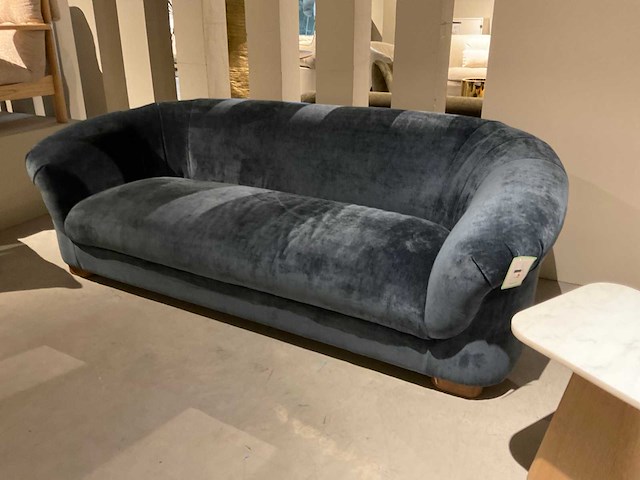 Blury sofa - afbeelding 7 van  12