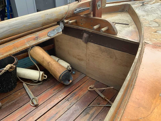 Bm 16m2 klassieke zeilboot incl damco 750kg trailer - afbeelding 31 van  37
