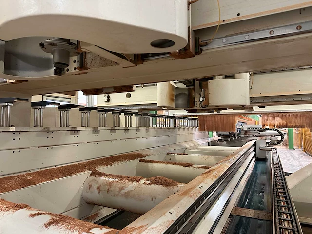 Bmh - 2007 - es 22 - horizontaal cnc-bewerkingscentrum - afbeelding 3 van  32