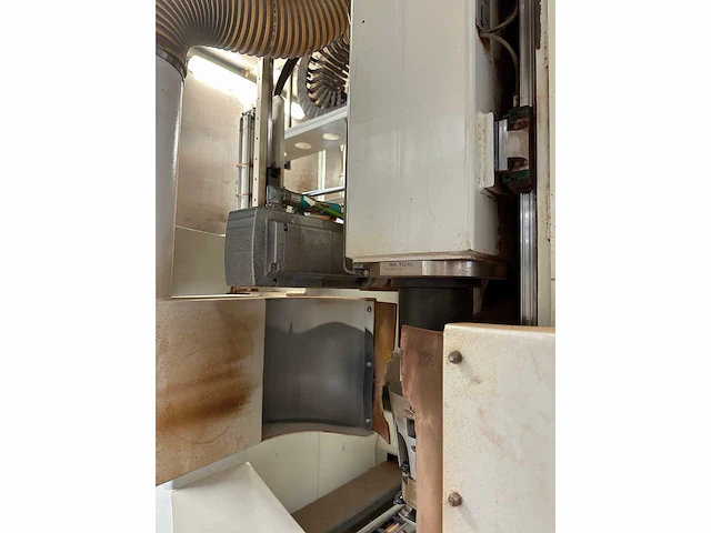 Bmh - 2007 - es 22 - horizontaal cnc-bewerkingscentrum - afbeelding 11 van  32