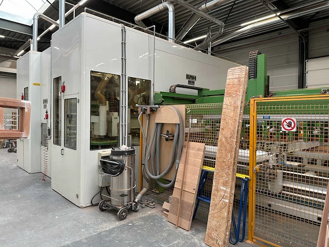 Bmh - 2007 - es 22 - horizontaal cnc-bewerkingscentrum - afbeelding 1 van  32