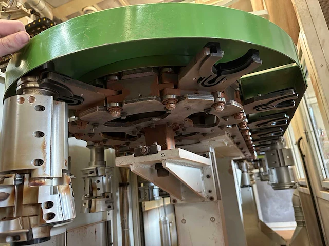Bmh - 2007 - es 22 - horizontaal cnc-bewerkingscentrum - afbeelding 32 van  32