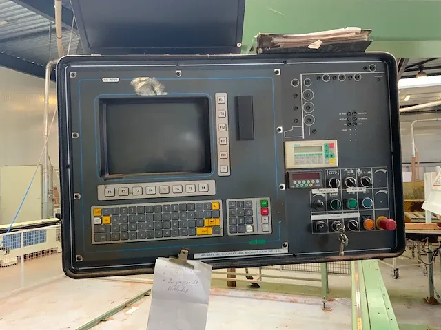 Bmh bc 6.5 cnc-freesmachine / pennenbank - afbeelding 4 van  25