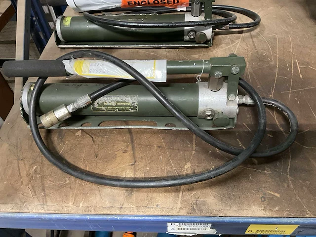 Bmi 6500psi hydraulische handpomp - afbeelding 2 van  3