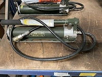 Bmi 6500psi hydraulische handpomp - afbeelding 2 van  3