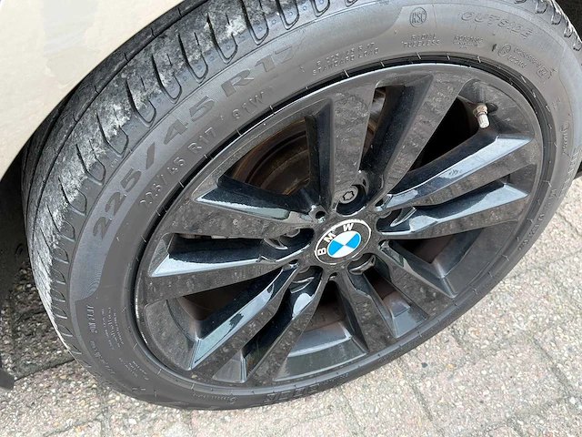 Bmw - 1-serie - 116d sport - personenauto - afbeelding 19 van  22