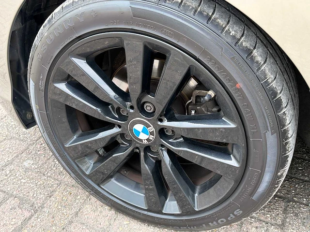 Bmw - 1-serie - 116d sport - personenauto - afbeelding 20 van  22