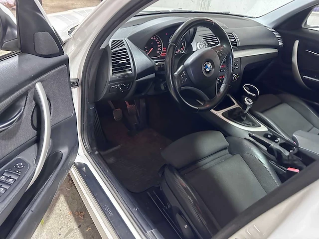 Bmw - 1-serie - 116i business line - sx-985-s - afbeelding 8 van  14