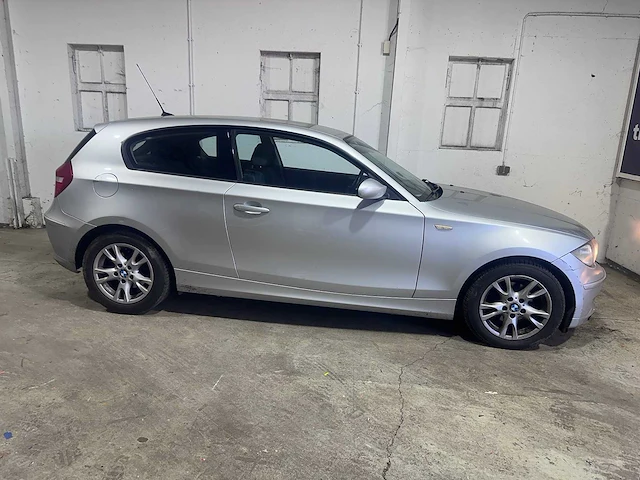 Bmw - 1-serie - 116i business line automaat- 62-jzk-2 - afbeelding 18 van  21
