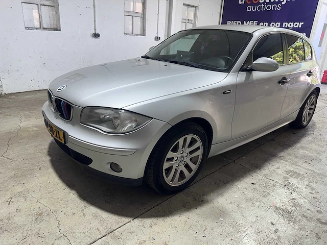 Bmw - 1-serie - 116i executive - 67-sn-zl - afbeelding 1 van  18