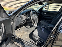 Bmw - 1-serie - 116i high executive - car - 2005 - afbeelding 2 van  33