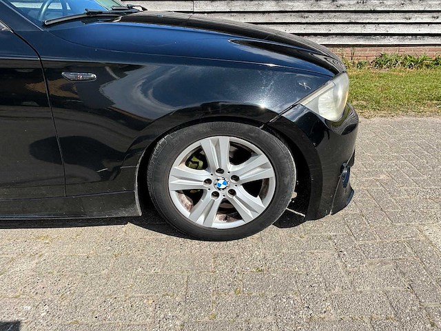 Bmw - 1-serie - 116i high executive - car - 2005 - afbeelding 18 van  33