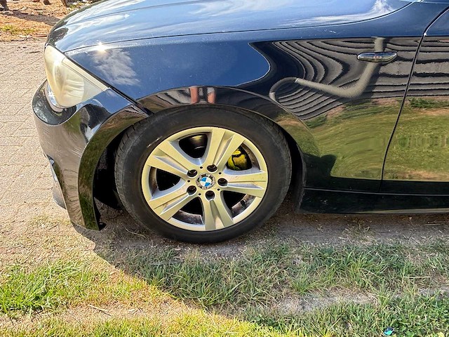 Bmw - 1-serie - 116i high executive - car - 2005 - afbeelding 19 van  33